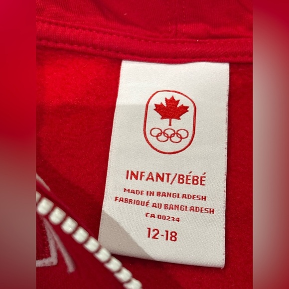 OLYMPICS TEAM CANADA HUDSON’S BAY 12-18 MONTH INFANT SWEATSHIRT - Picture 6 of 6